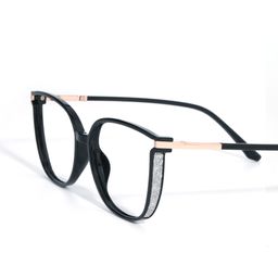 Rodz Black Square Glasses1