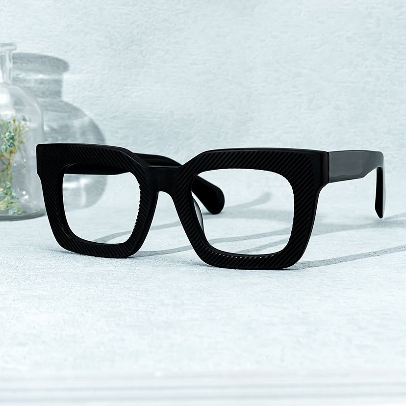 Keisa Black Rectangle Glasses