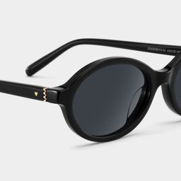 Everly Black Oval Sunglasses4
