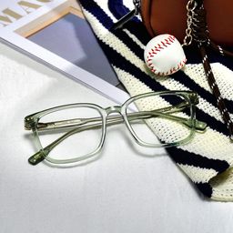 Zoe Green Square Glasses2