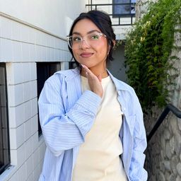 Jacqui Clear Rectangle Glasses0