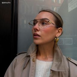 Emily Light Gold Aviator Glasses6