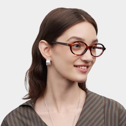 Everly Tortoise Oval Glasses1