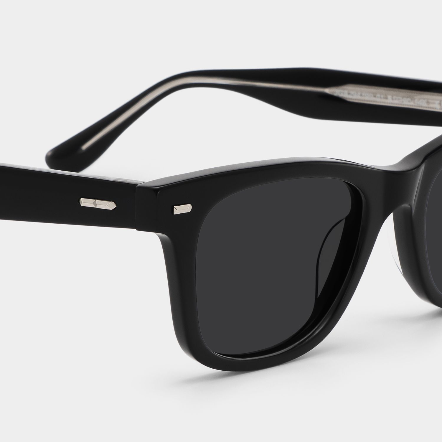 Robert Acetate Black Frame Sunglasses | ZEELOOL4