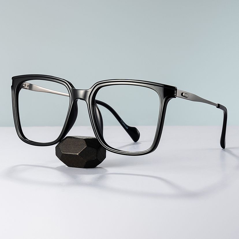Zeyna Black Square Glasses