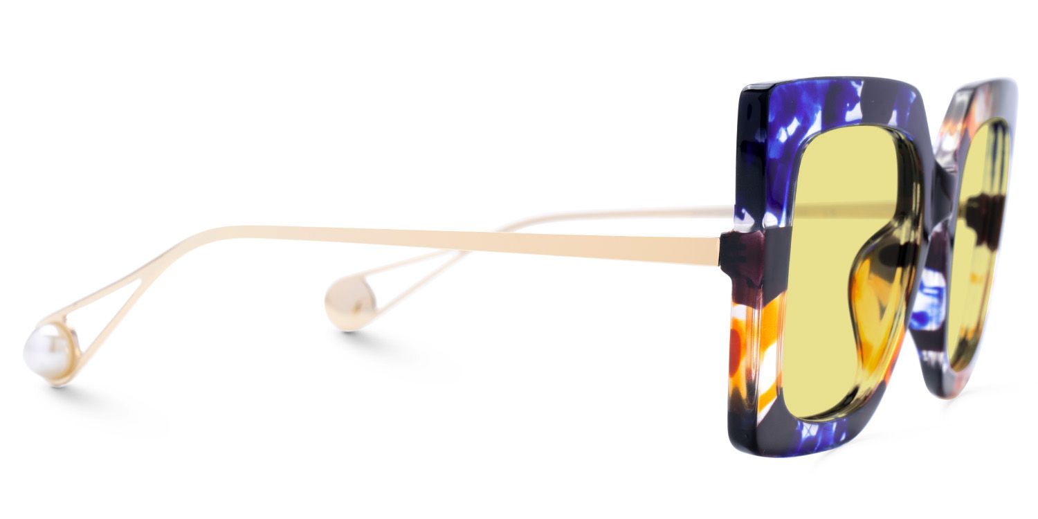 Qatar Blue-Black Square Sunglasses to Frame Your Face | ZEELOOL2