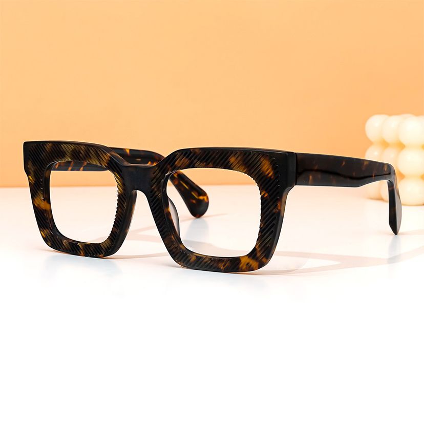 Keisa Tortoise Rectangle Glasses