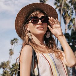 Elena Black Square Sunglasses5