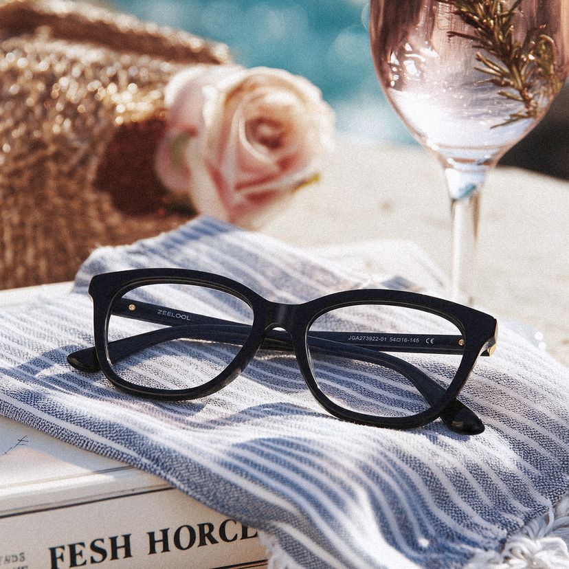 Isabella Black Square Glasses