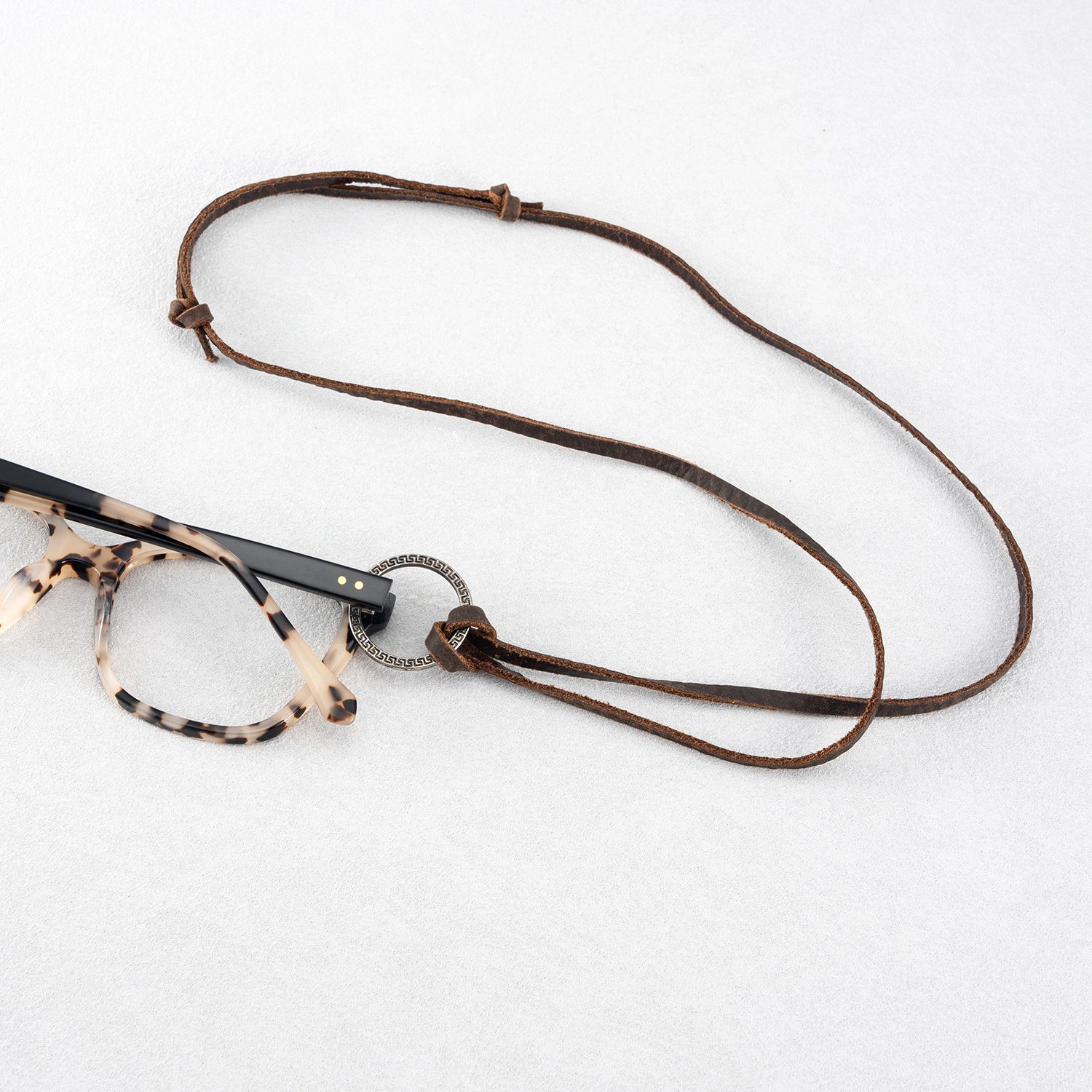 Sunglasses Strap Eyeglass Cord in Leopard Black1