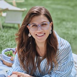 Isabella Clear Blue Square Glasses6
