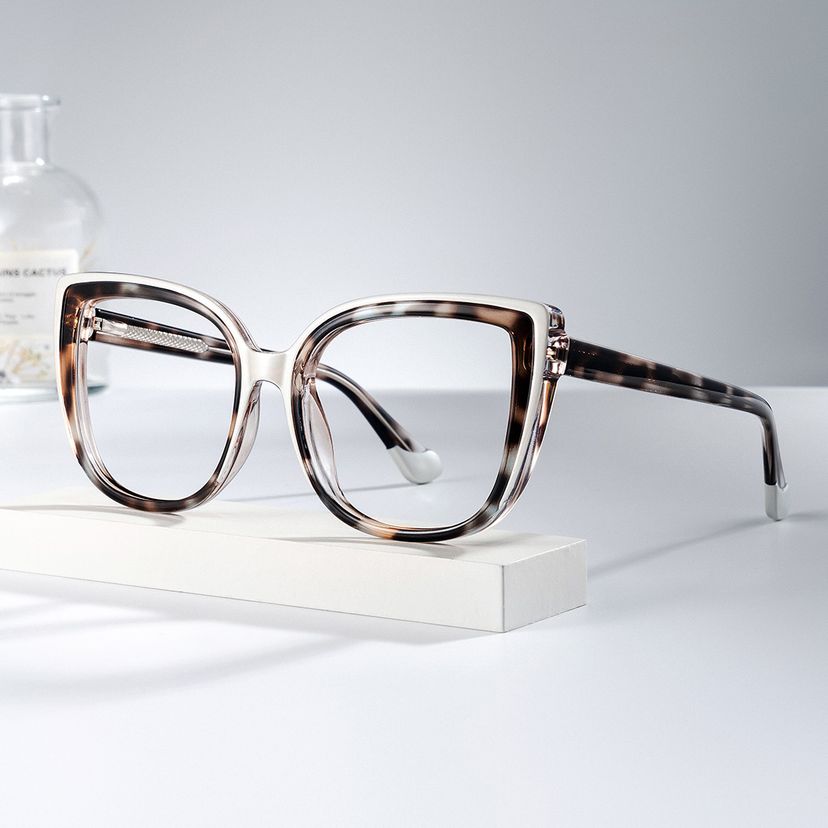 Fenn Brown Tortoise Cat eye Glasses