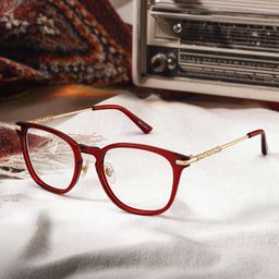 Laura Red Square Glasses0