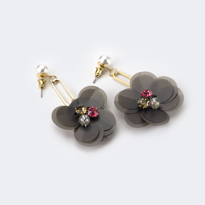 Vintage Petal Shaped Gray Earrings Vintage Petal S