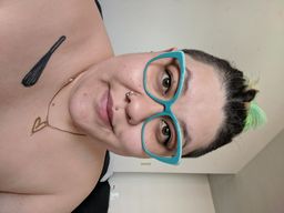 Perfect size for my face, absolutely comfortable and so stylish. Thank0