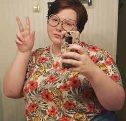 I love this glasses so much! They are my first pair of glasses I've ev0