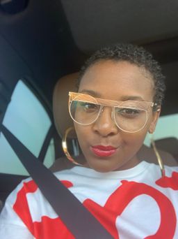 These frames are light and easy to wear. My new favs! 0