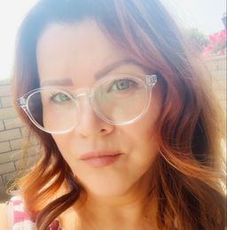 Cute light weight . Took a minute to get used to the prescription as i0