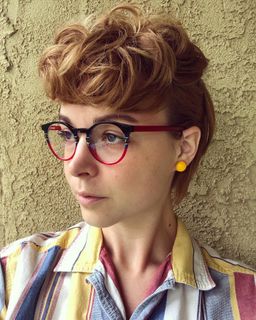 These frames are so bold and comfortable on my face. They add an edge 0