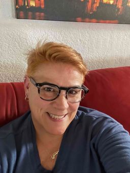 love these glasses! the color is awesome!
0