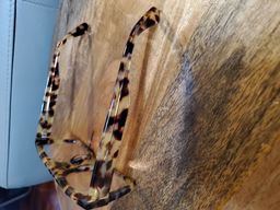 I am happy with my new glasses, job well done on the prescription. Th1