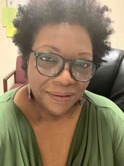 Light and fits firmly. Love these!0