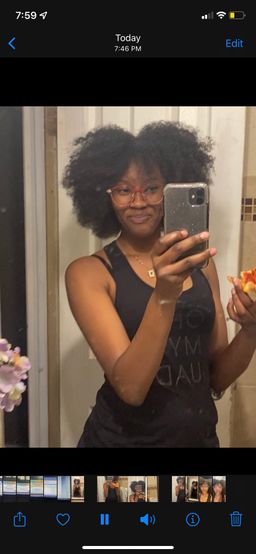 They are very cute glasses, it makes me look like a little librarian/t0