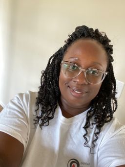 wanted clear glasses that wear trendy and this is it. 
0