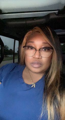 I really love this pair it’s one of my favorites 0