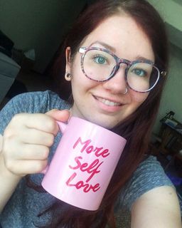 I am in love with the floral pattern of these glasses! Usually, I buy 0