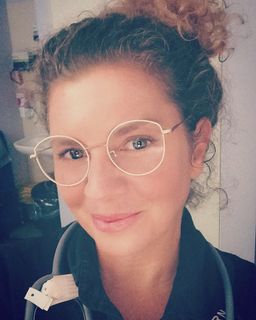 Different to the bold rim cats eye frame I have been wearing for years0